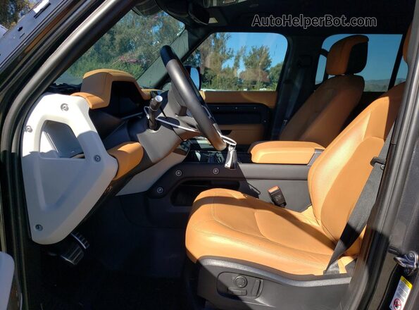 SALEPEFE2R2272173 2024 LAND ROVER DEFENDER Charcoal Widok wnętrza z przodu