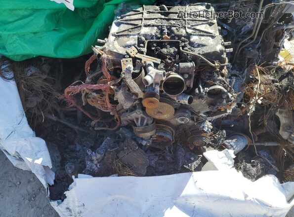 SALEW6EE2S2460384 2025 LAND ROVER DEFENDER Burn Вид задньої частини салону