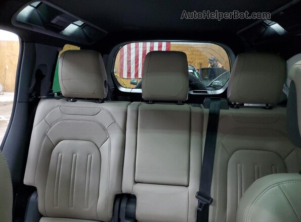 SALEWERU2N2102959 2022 LAND ROVER DEFENDER Gray Widok tylnych siedzeń
