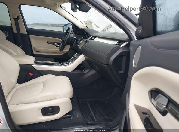SALVR2BG7GH080547 2016 LAND ROVER RANGE ROVER EVOQUE Белый Вид салона спереди