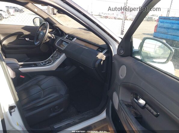 SALVR2BG7HH214281 2017 LAND ROVER RANGE ROVER EVOQUE Белый Вид салона спереди