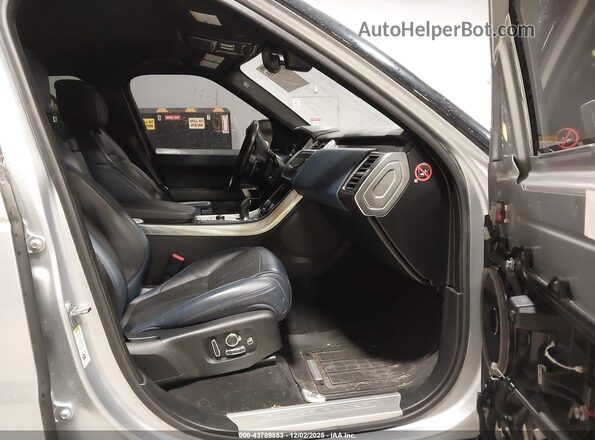 SALWV2SV5JA400169 2018 LAND ROVER RANGE ROVER SPORT Серебряный Вид салона спереди