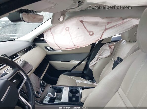 SALYJ2EX9MA308892 2021 LAND ROVER RANGE ROVER VELAR Черный Вид салона спереди