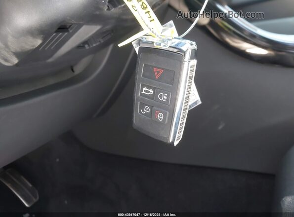 SALYL2FU4TA822548 2026 LAND ROVER RANGE ROVER VELAR Серый Вид панели приборов