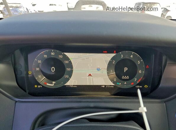 SALYL2FU7TA821586 2026 LAND ROVER RANGE Серебряный Вид щитка приборов
