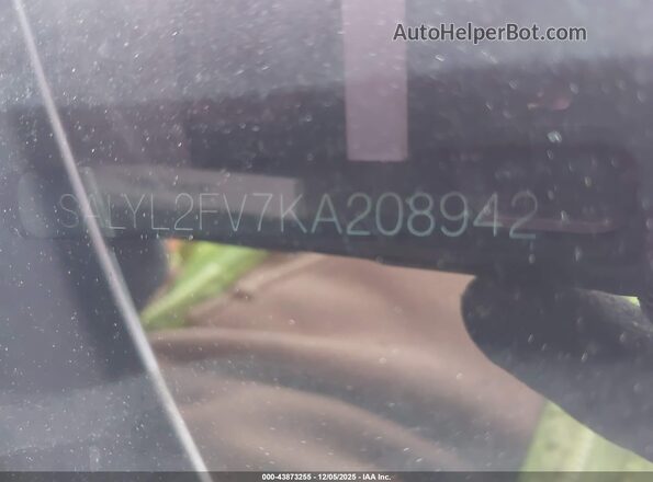 SALYL2FV7KA208942 2019 LAND ROVER RANGE ROVER VELAR Silver ძრავის განყოფილების ხედი