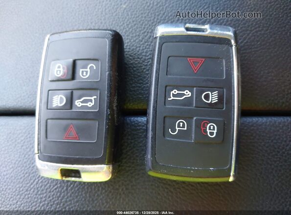 SALZJ2FX4LH107779 2020 LAND ROVER RANGE ROVER EVOQUE White Widok deski rozdzielczej