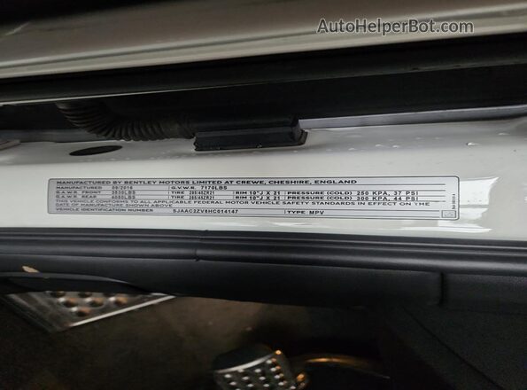 SJAAC2ZV8HC014147 2017 BENTLEY BENTAYGA White Widok wnętrza 360 stopni