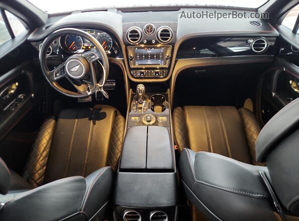 SJAAC2ZV8HC014147 2017 BENTLEY BENTAYGA White Widok deski rozdzielczej