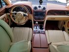 2017 Bentley Bentayga Кремовый vin: SJAAC2ZV9HC013752 2017 Bentley Bentayga Кремовый vin: SJAAC2ZV9HC013752