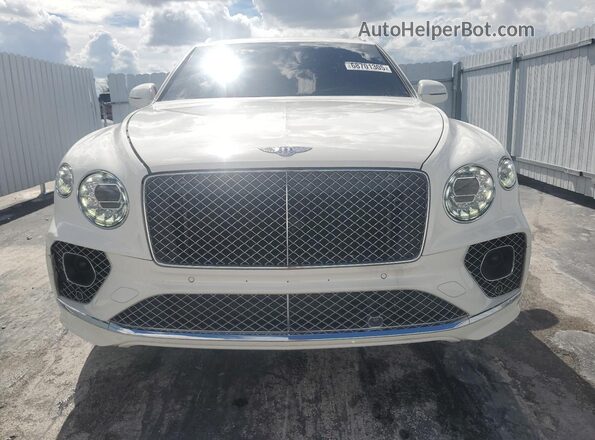 SJAAM2ZV3MC032885 2021 BENTLEY BENTAYGA Белый Вид спереди