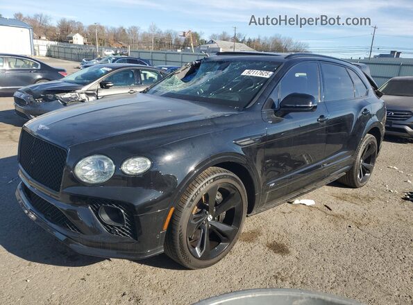 SJAAM2ZV7MC033957 2021 BENTLEY BENTAYGA Черный Передняя левая четверть