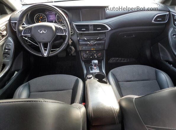 SJKCH5CP4KA008530 2019 INFINITI QX30 Blue Widok zestawu wskaźników