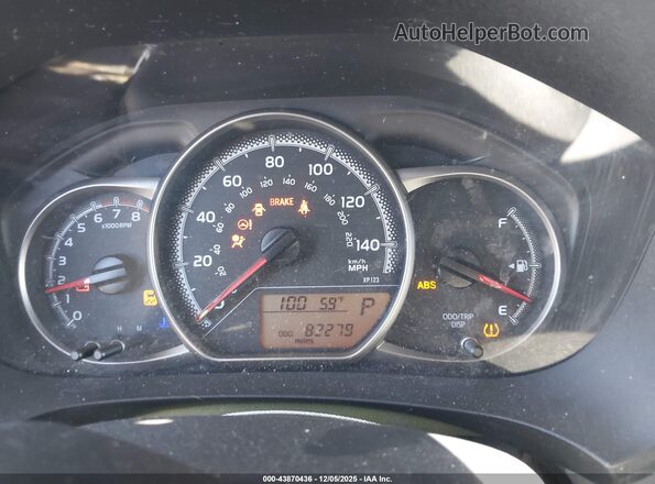 VNKKTUD3XHA081954 2017 TOYOTA YARIS Черный Вид задних сидений