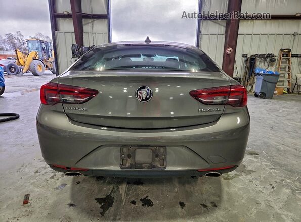 W04GP6SX2J1122131 2018 BUICK REGAL Серый Вид сзади