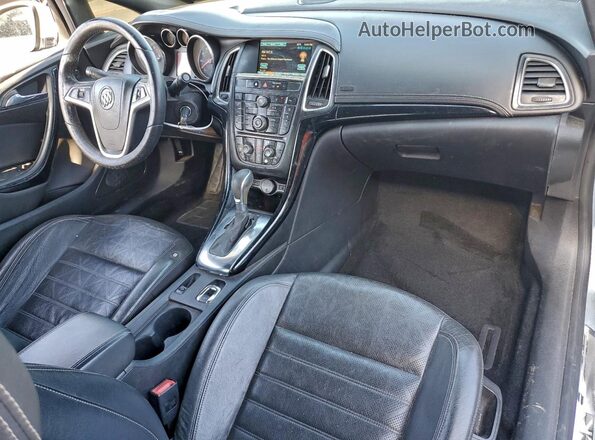 W04WH3N53JG040665 2018 BUICK CASCADA Blue Vista del salpicadero