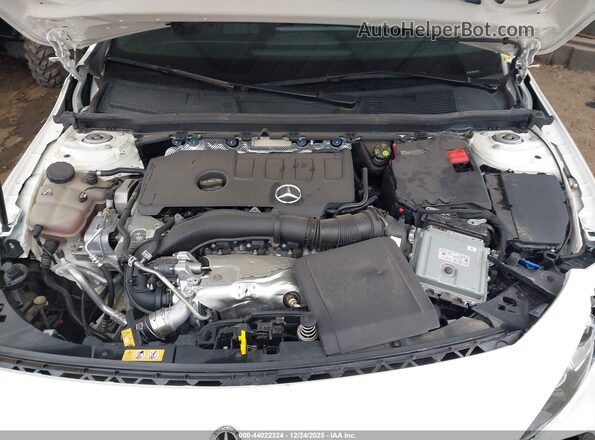 W1K3G4EB0MJ304364 2021 MERCEDES-BENZ A 220 Белый Вид сзади