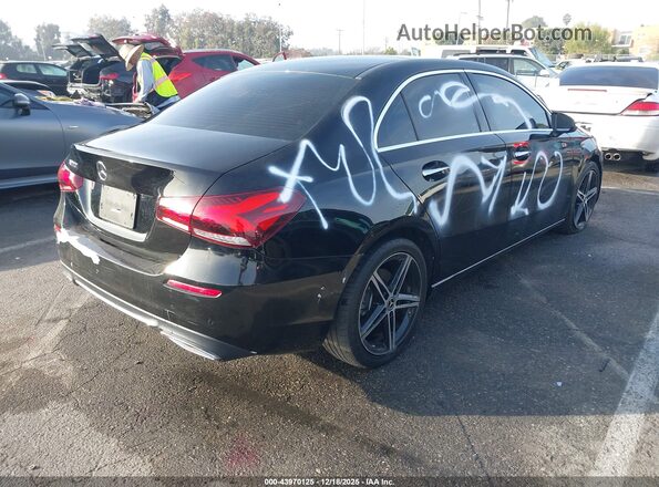 W1K3G4EB4NJ335831 2022 MERCEDES-BENZ A 220 Черный Задняя правая четверть