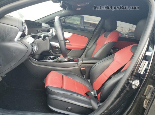 W1K3G4EB5NJ341220 2022 MERCEDES-BENZ A Черный Вид салона спереди