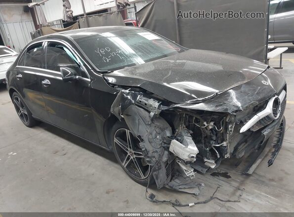 W1K3G4EB7NJ352736 2022 MERCEDES-BENZ A 220 Черный Передняя правая четверть
