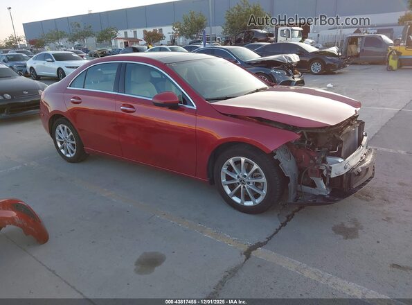 W1K3G4EB8MJ279889 2021 MERCEDES-BENZ A 220 Красный Передняя правая четверть