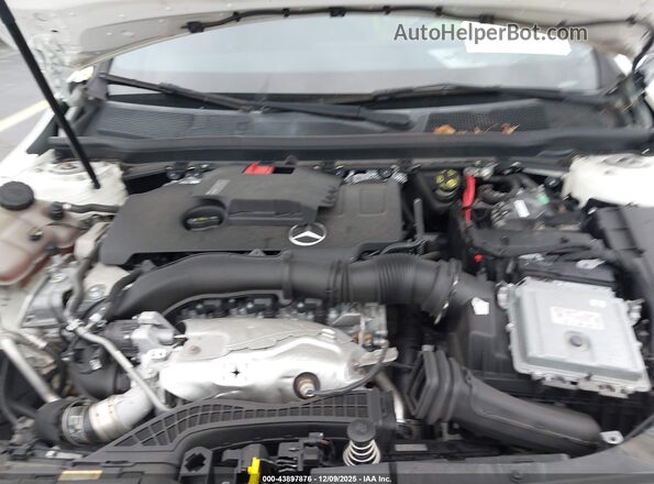 W1K3G4EB8MJ296949 2021 MERCEDES-BENZ A 220 White Widok z tyłu