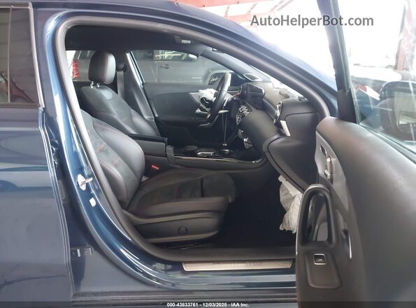 W1K3G4EB9MJ271641 2021 MERCEDES-BENZ A 220 Dark Blue Vista interior delantera