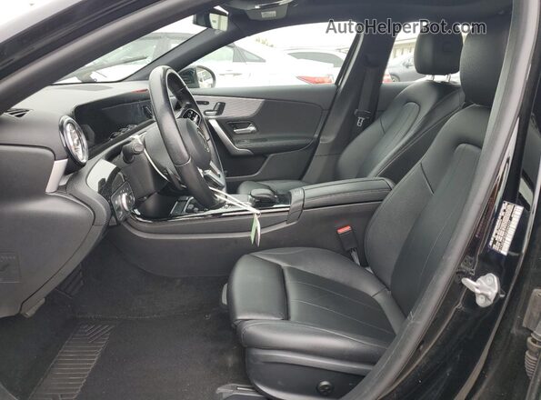 W1K3G4FB2MJ264237 2021 MERCEDES-BENZ A Черный Вид салона спереди