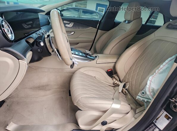W1K7X5KB3NA046029 2022 MERCEDES-BENZ AMG Black Widok wnętrza z przodu