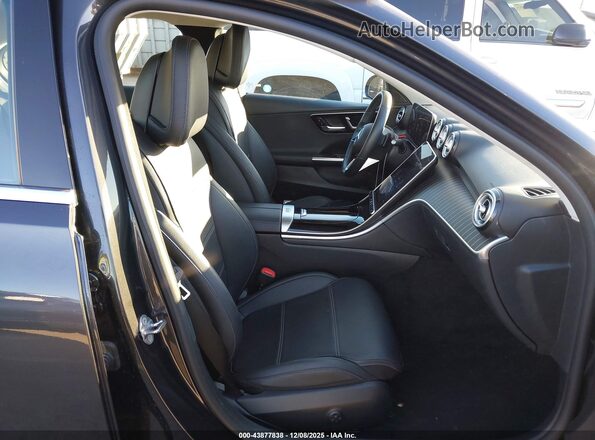 W1KAF4GB4PR102446 2023 MERCEDES-BENZ C-CLASS Черный Вид салона спереди