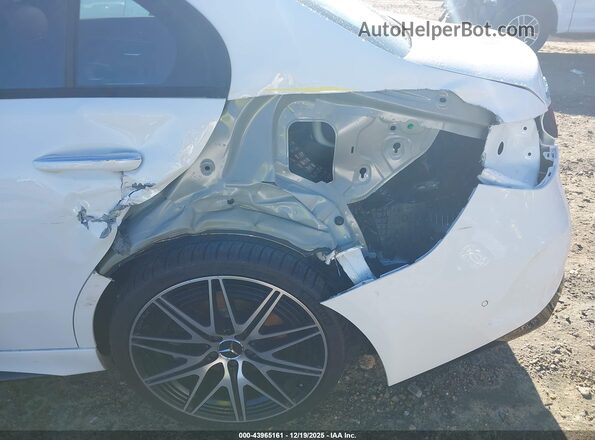 W1KAF8HB3RR201932 2024 MERCEDES-BENZ AMG C 43 White Widok z przodu