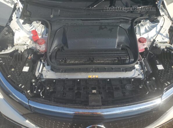 W1KCG4EB5NA001839 2022 MERCEDES-BENZ EQS White Vista interior trasera