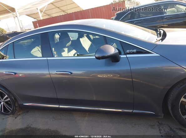 W1KEG2CB4PF034403 2023 MERCEDES-BENZ EQE 500 Gray Widok wnętrza z tyłu