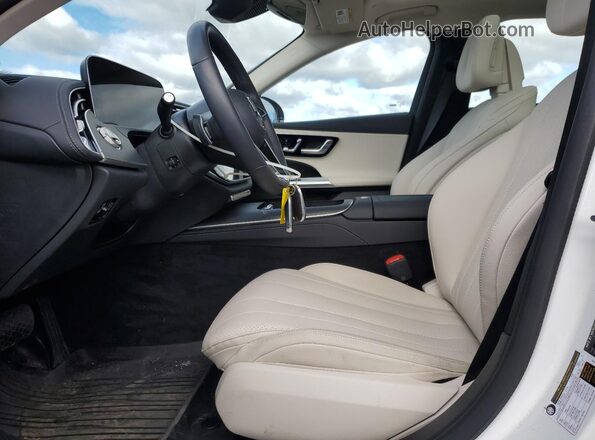 W1KLF4HB3SA127675 2025 MERCEDES-BENZ E Белый Вид салона спереди