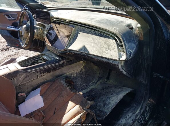 W1KLF4HB6SA085311 2025 MERCEDES-BENZ E-CLASS Black Widok wnętrza z przodu