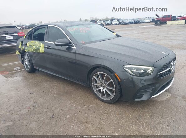 W1KZF8DB0PB101365 2023 MERCEDES-BENZ E-CLASS Черный Передняя правая четверть