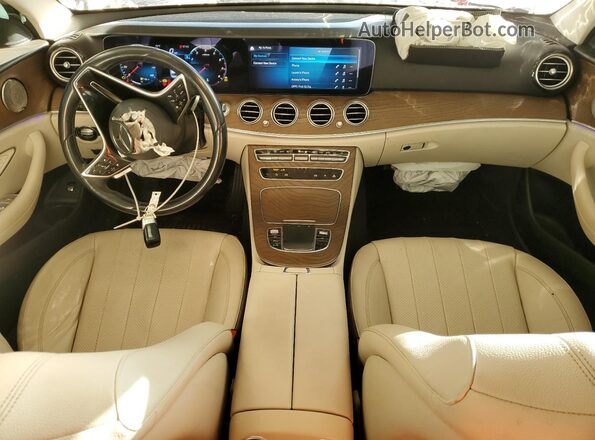 W1KZF8DB3MA967966 2021 MERCEDES-BENZ E Белый Вид панели приборов