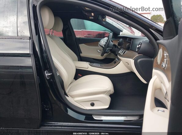 W1KZF8DB6NB091602 2022 MERCEDES-BENZ E-CLASS Black Вид салону спереду