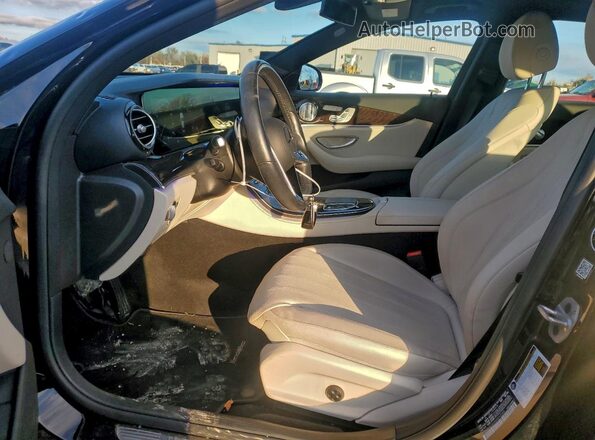W1KZF8DBXMA892554 2021 MERCEDES-BENZ E Black Widok wnętrza z przodu