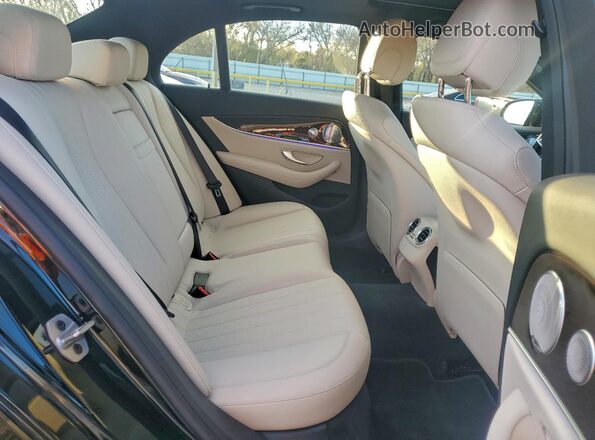 W1KZF8DBXMA892554 2021 MERCEDES-BENZ E Black Widok tylnych siedzeń