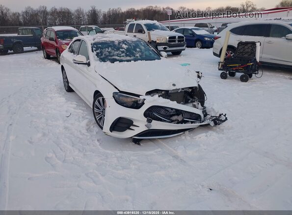 W1KZF8EB0NB025433 2022 MERCEDES-BENZ E-CLASS White Delantero derecho