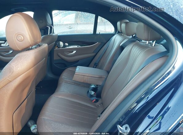 W1KZF8EB5MA922137 2021 MERCEDES-BENZ E-CLASS Blue Widok naklejki z numerem VIN