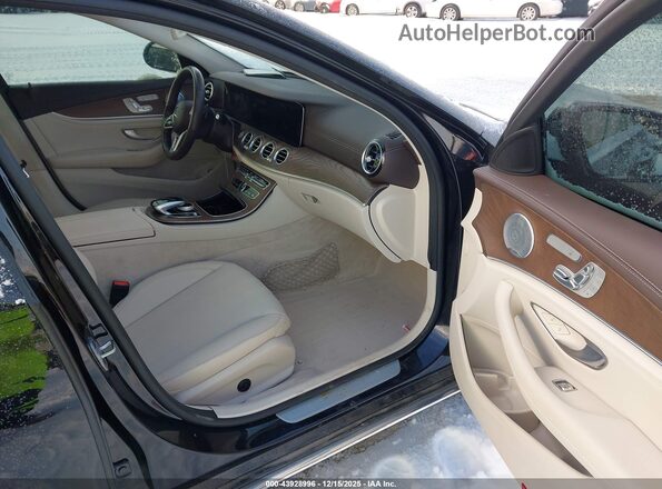 W1KZF8EB7LA844930 2020 MERCEDES-BENZ E-CLASS Черный Вид салона спереди