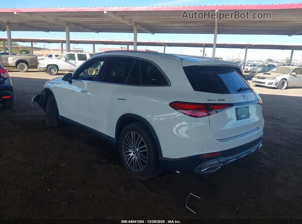 W1NKM4HB8RF200301 2024 MERCEDES-BENZ GLC 300 White Trasero izquierdo