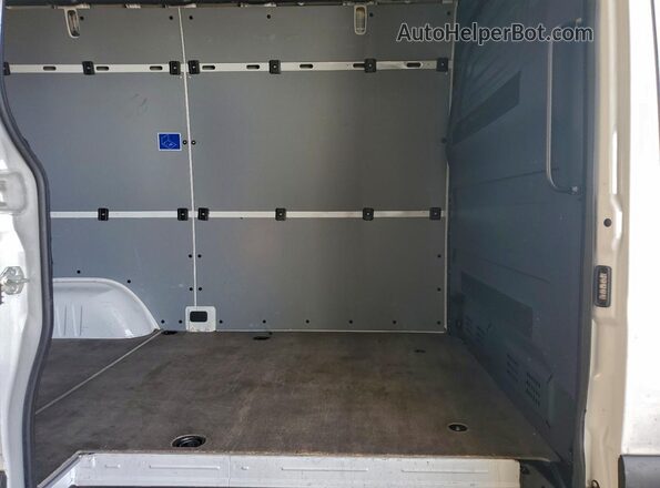 W1Y4KBHY3ST204063 2025 MERCEDES-BENZ SPRINTER White Widok wnętrza z tyłu