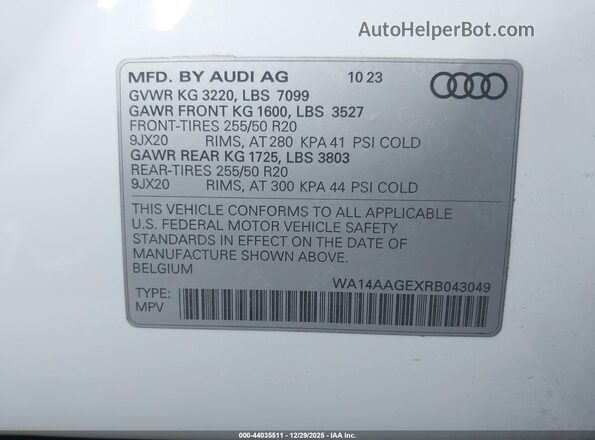 WA14AAGEXRB043049 2024 AUDI Q8 E-TRON Белый Вид подкапотного пространства
