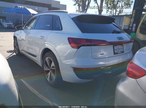 WA14AAGEXRB043049 2024 AUDI Q8 E-TRON Белый Задняя левая четверть