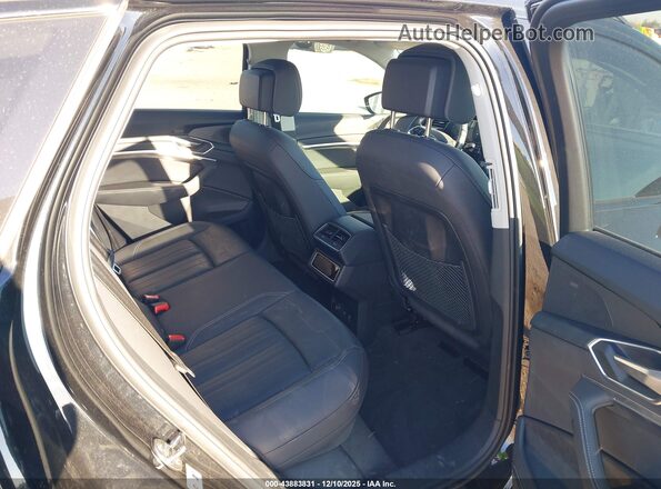 WA15AAGE6RB024583 2024 AUDI Q8 E-TRON Black VIN კოდის სტიკერის ხედი