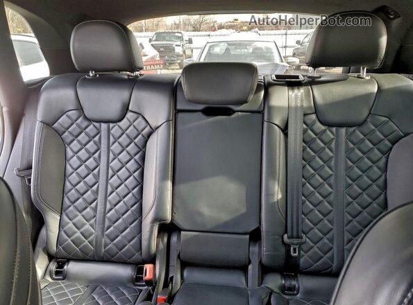 WA1A4AFY8J2008701 2018 AUDI SQ5 Серый Вид задних сидений