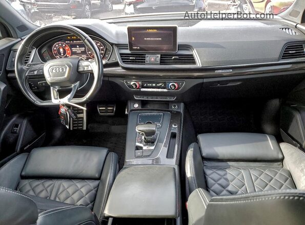 WA1A4AFY8J2008701 2018 AUDI SQ5 Серый Вид панели приборов